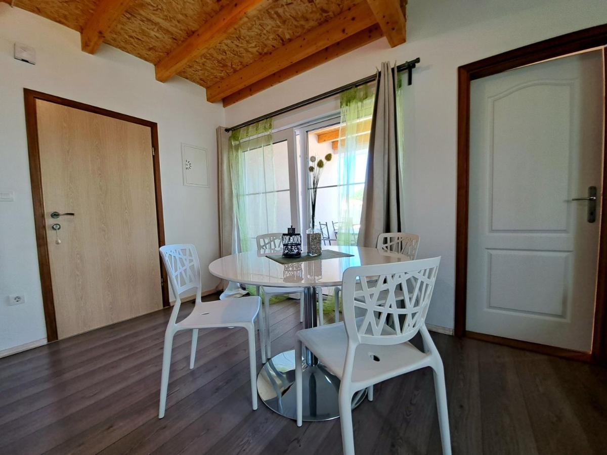 Apartment Oaza Mira Tribalj Extérieur photo