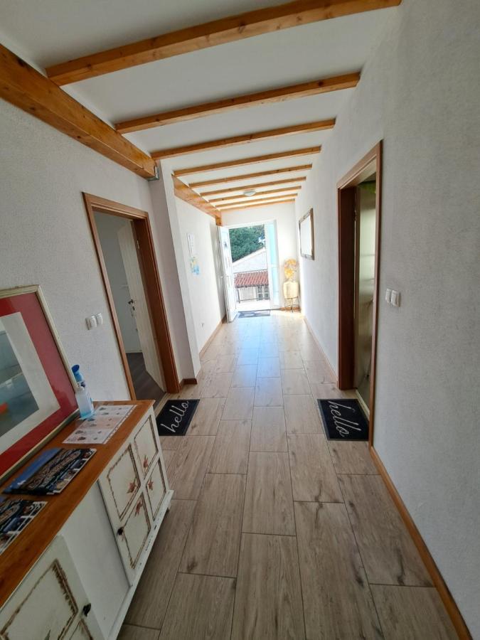 Apartment Oaza Mira Tribalj Extérieur photo